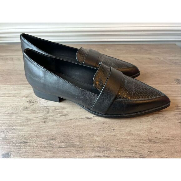 Pure Navy Pointy Toe Loafers Snake Pattern size 38 / 7.5 Black made in Spain - Picture 1 of 8
